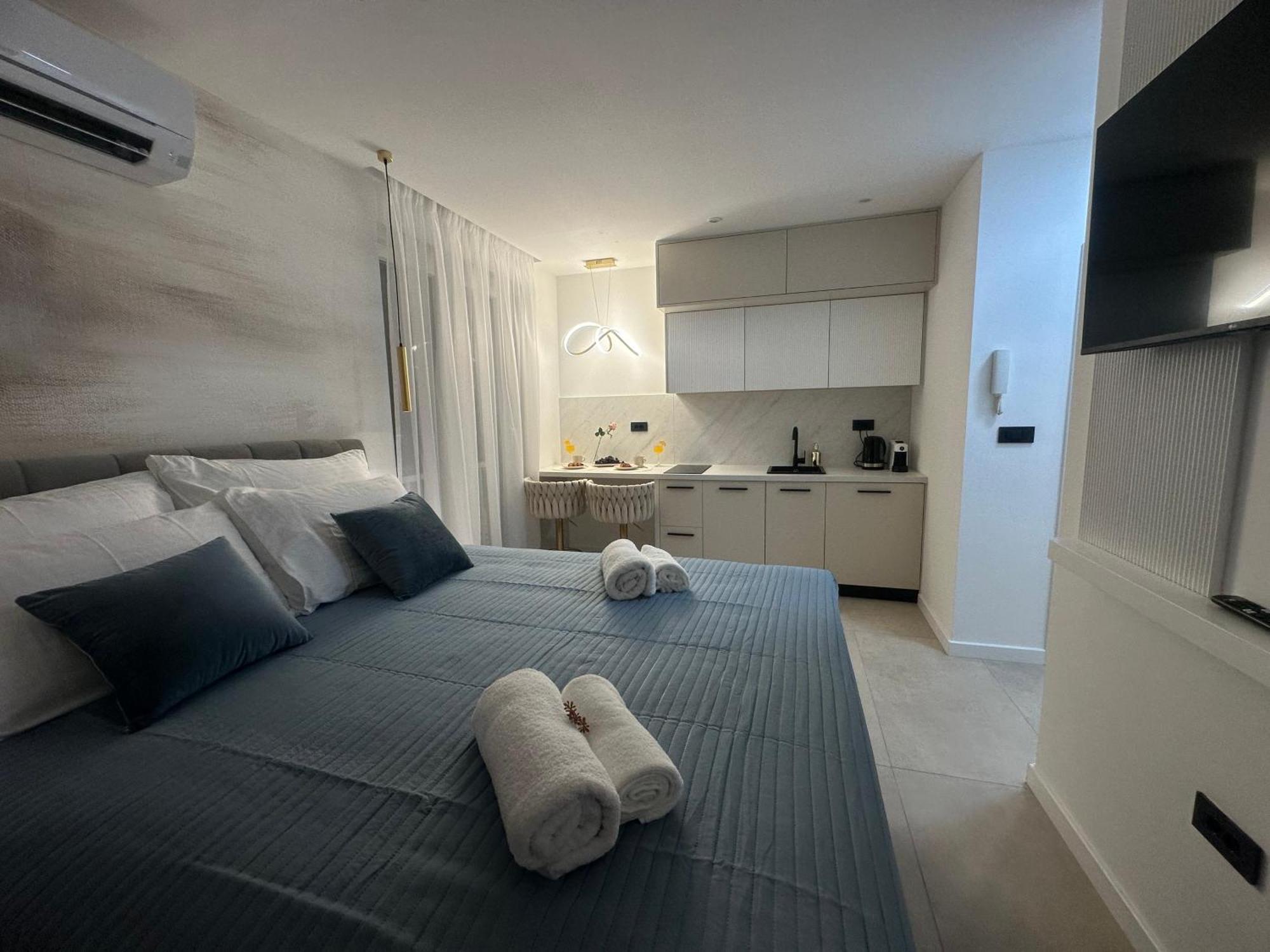 Amaro Luxury Room & Studio Apartman With Balcony Zadar Bagian luar foto