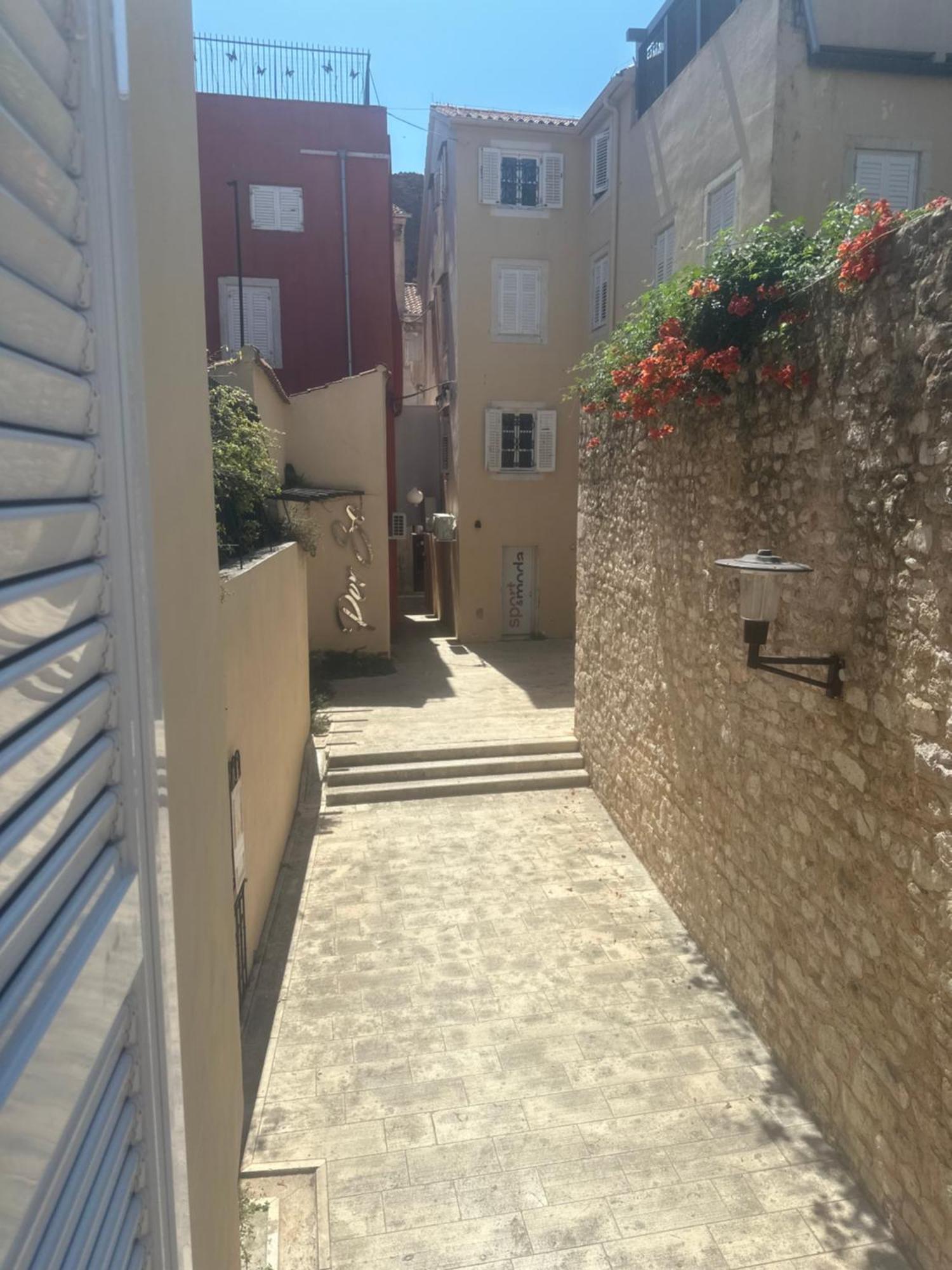 Amaro Luxury Room & Studio Apartman With Balcony Zadar Bagian luar foto